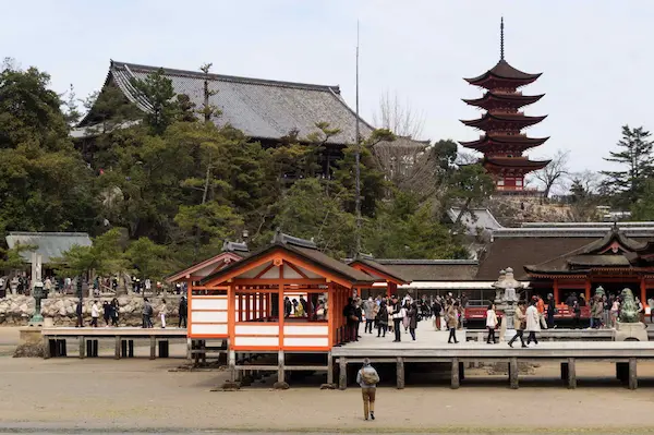 Itsukushima shrine (7)